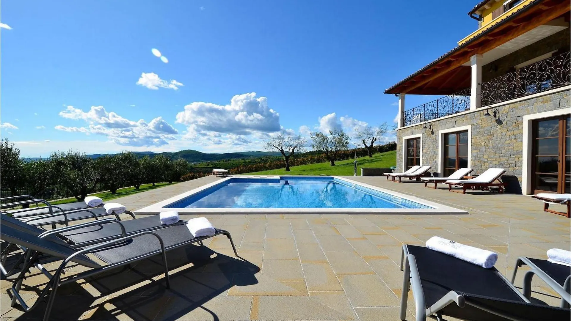 Villa Olea Buzet 0*,  Croatia